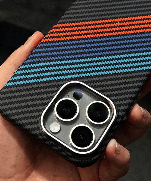 Case Legacy em Carbono Com Carregamento MagSafe
