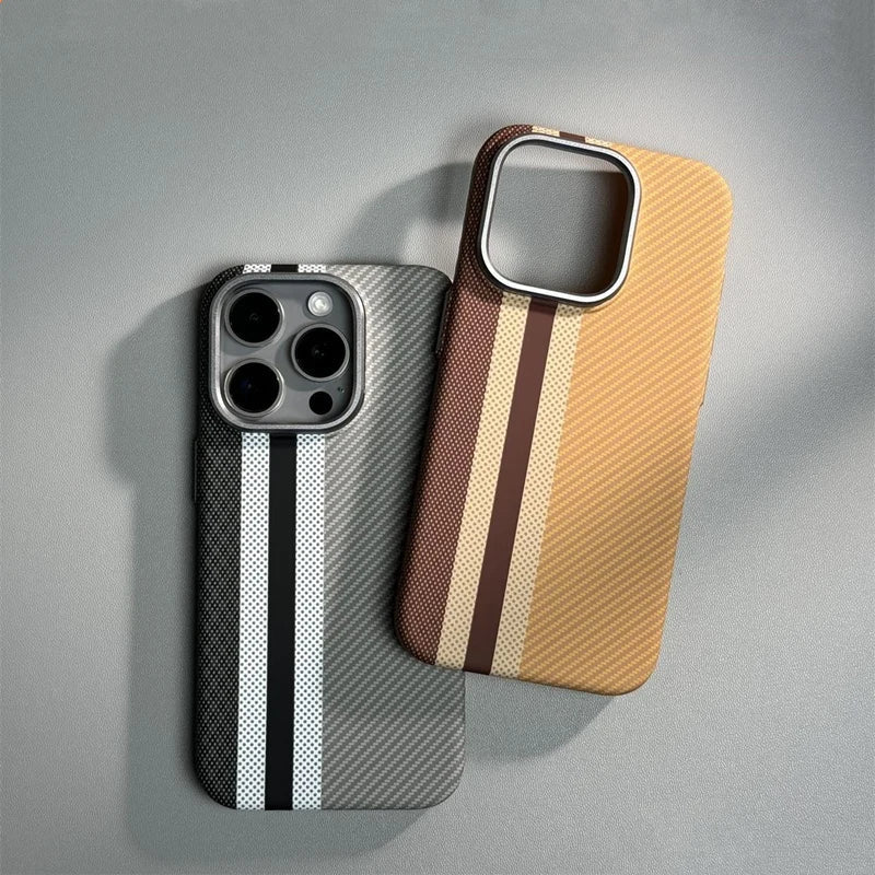 Case Legacy em Carbono Com Carregamento MagSafe