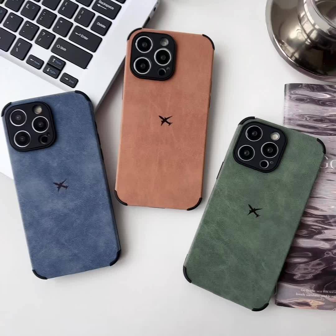 Case de Couro Sintético Airplane iPhone